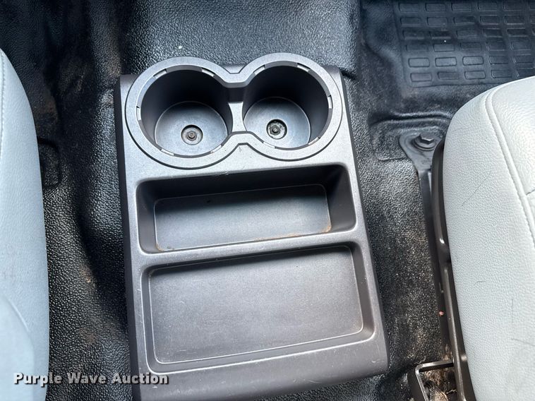 image for item EG5707 2018 Ford F650 Super Duty box truck