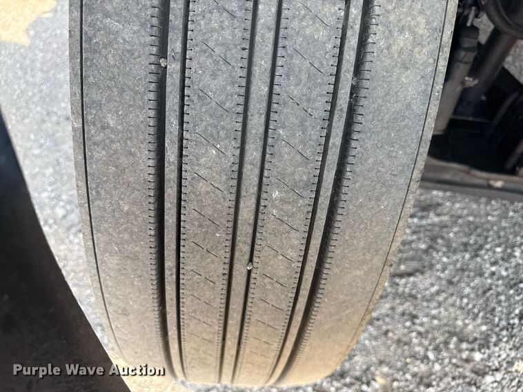 image for item EG5707 2018 Ford F650 Super Duty box truck