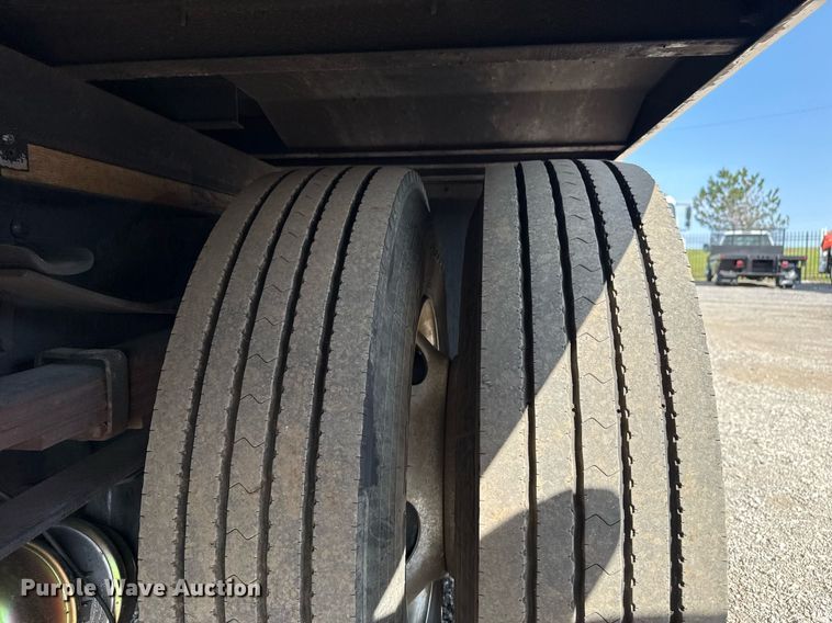 image for item EG5707 2018 Ford F650 Super Duty box truck