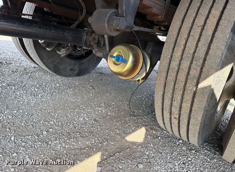 image for item EG5707 2018 Ford F650 Super Duty box truck