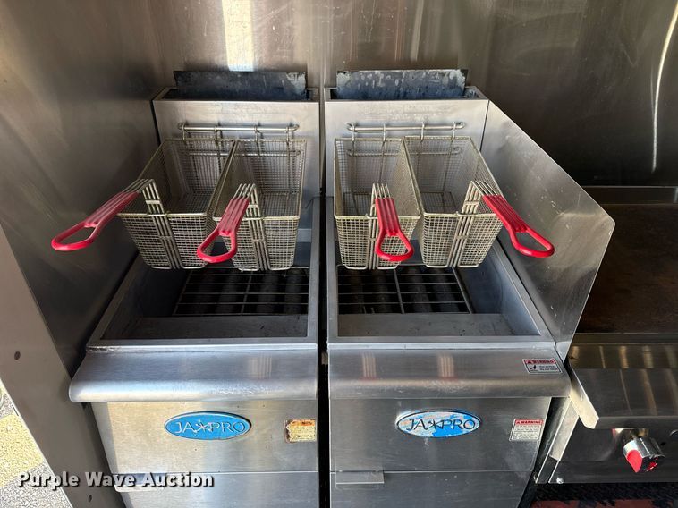 image for item EG5708 2021 Remolques Margo concession trailer 