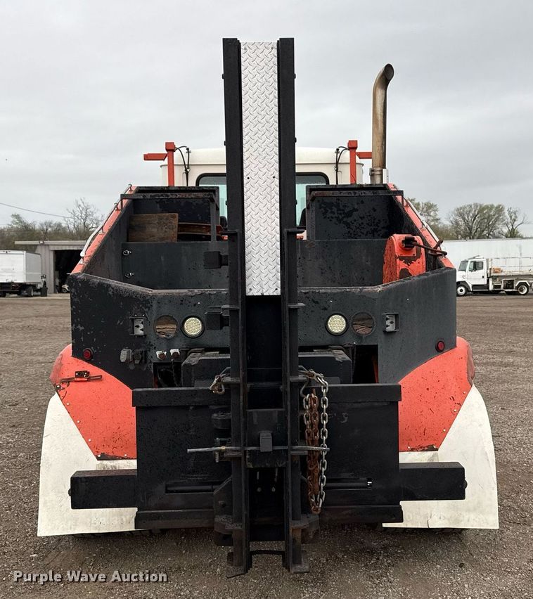 image for item EG5712 2013 Mack CXU612 toter truck