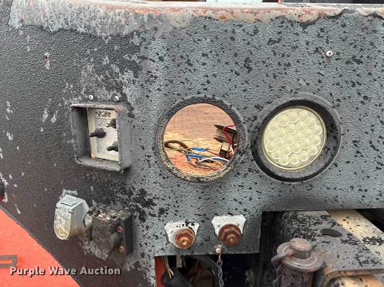 image for item EG5712 2013 Mack CXU612 toter truck