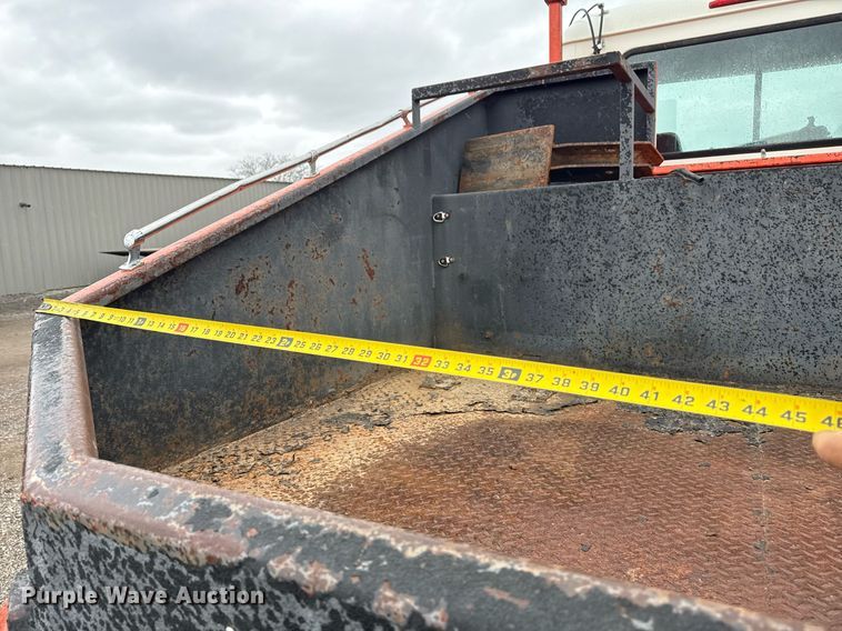 image for item EG5712 2013 Mack CXU612 toter truck