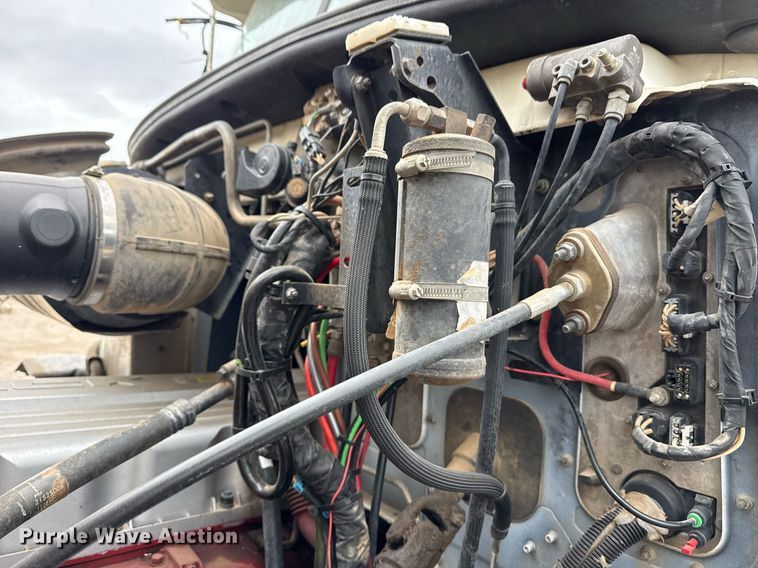 image for item EG5712 2013 Mack CXU612 toter truck