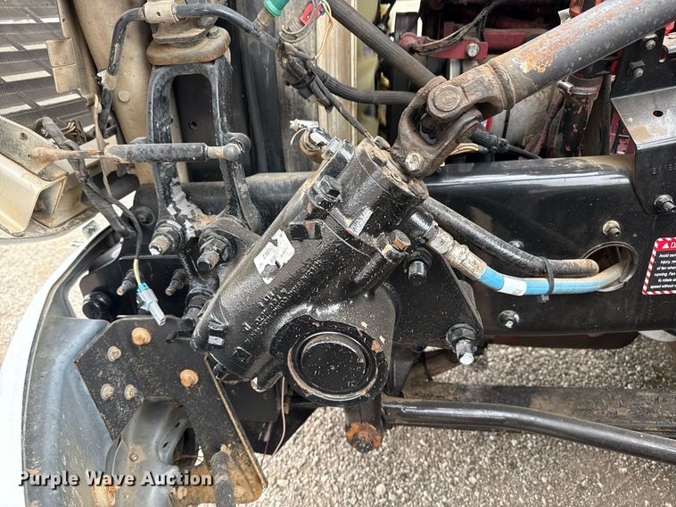 image for item EG5712 2013 Mack CXU612 toter truck