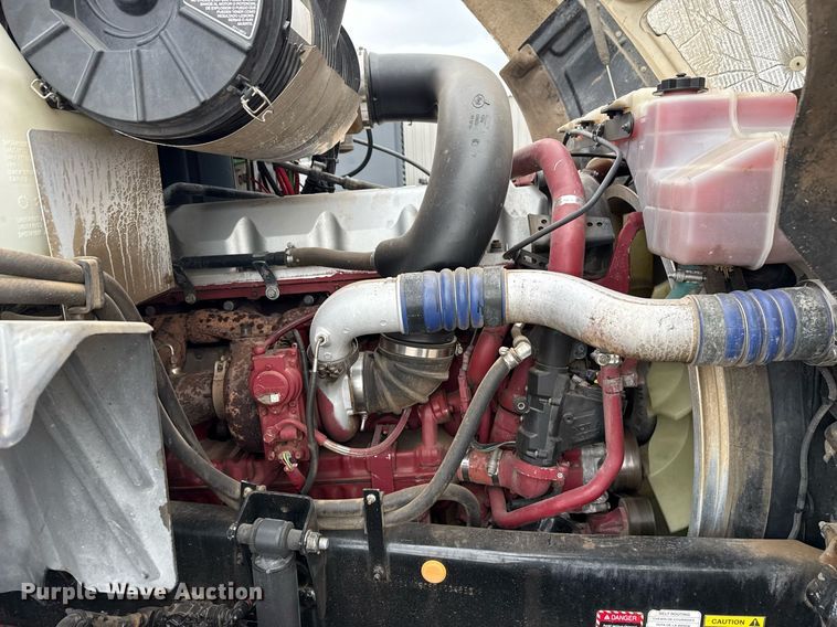 image for item EG5712 2013 Mack CXU612 toter truck