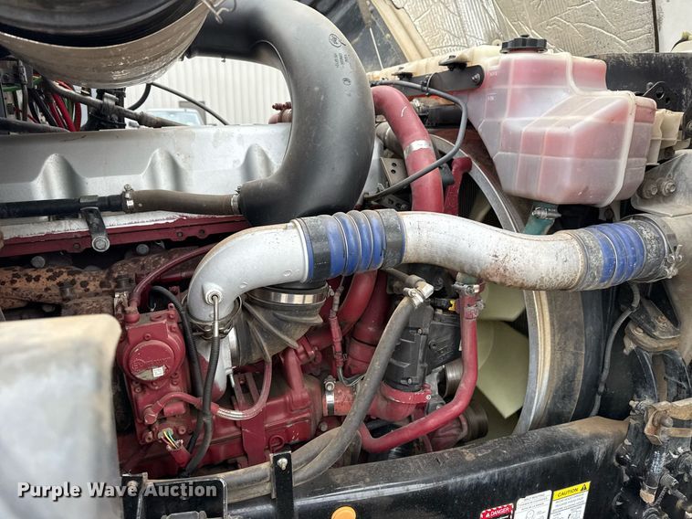 image for item EG5712 2013 Mack CXU612 toter truck