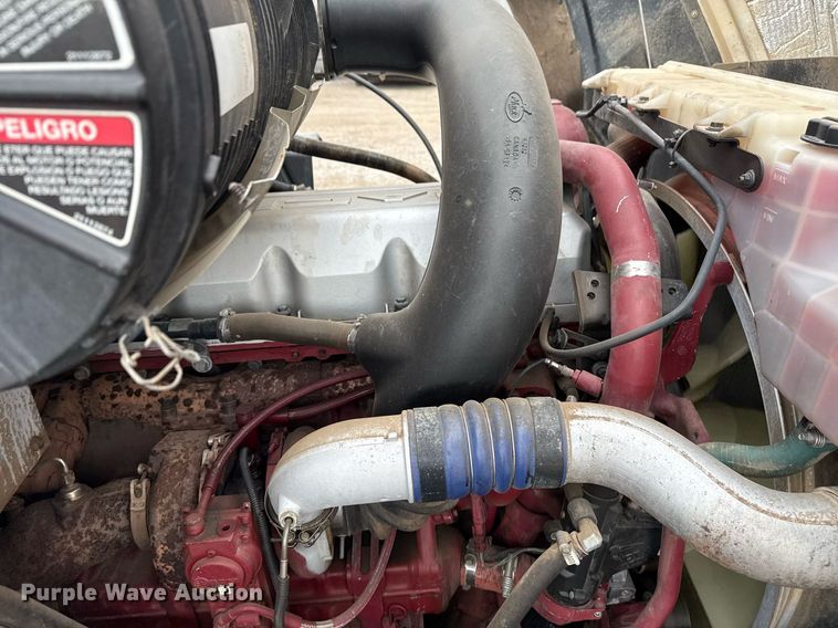 image for item EG5712 2013 Mack CXU612 toter truck