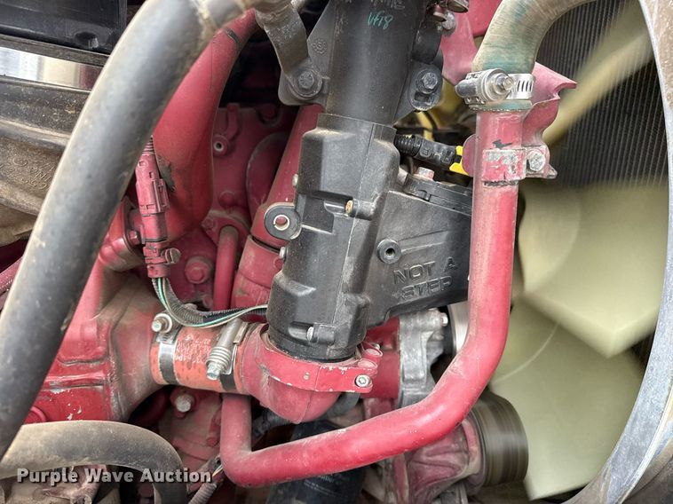 image for item EG5712 2013 Mack CXU612 toter truck