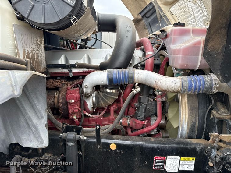 image for item EG5712 2013 Mack CXU612 toter truck