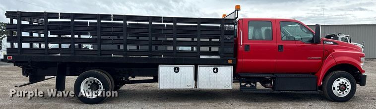 image for item EG5721 2018 Ford F650 Super Duty Crew Cab flatbed truck