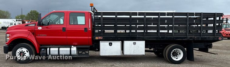 image for item EG5721 2018 Ford F650 Super Duty Crew Cab flatbed truck
