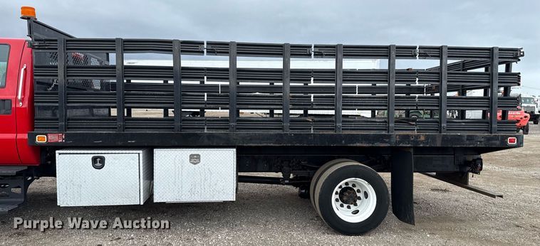 image for item EG5721 2018 Ford F650 Super Duty Crew Cab flatbed truck