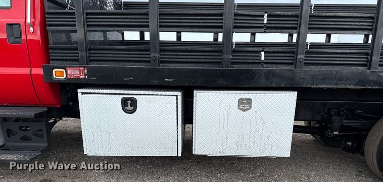 image for item EG5721 2018 Ford F650 Super Duty Crew Cab flatbed truck