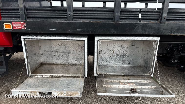 image for item EG5721 2018 Ford F650 Super Duty Crew Cab flatbed truck