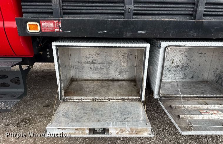 image for item EG5721 2018 Ford F650 Super Duty Crew Cab flatbed truck