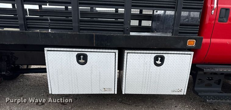 image for item EG5721 2018 Ford F650 Super Duty Crew Cab flatbed truck