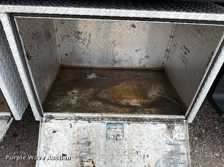 image for item EG5721 2018 Ford F650 Super Duty Crew Cab flatbed truck