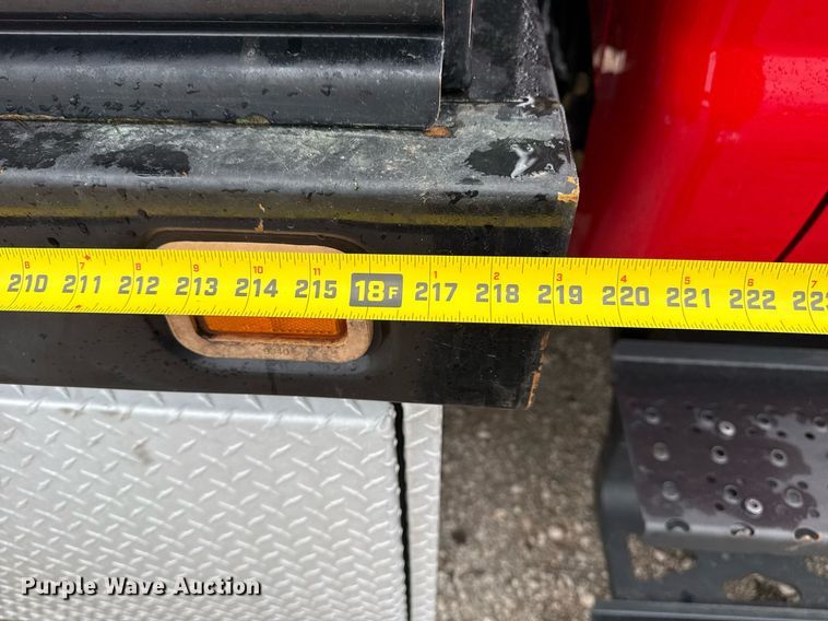 image for item EG5721 2018 Ford F650 Super Duty Crew Cab flatbed truck