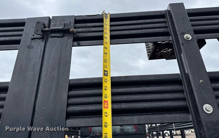 image for item EG5721 2018 Ford F650 Super Duty Crew Cab flatbed truck