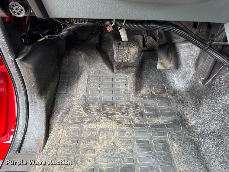 image for item EG5721 2018 Ford F650 Super Duty Crew Cab flatbed truck