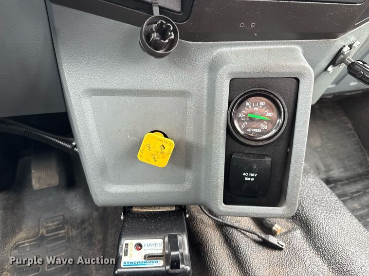 image for item EG5721 2018 Ford F650 Super Duty Crew Cab flatbed truck