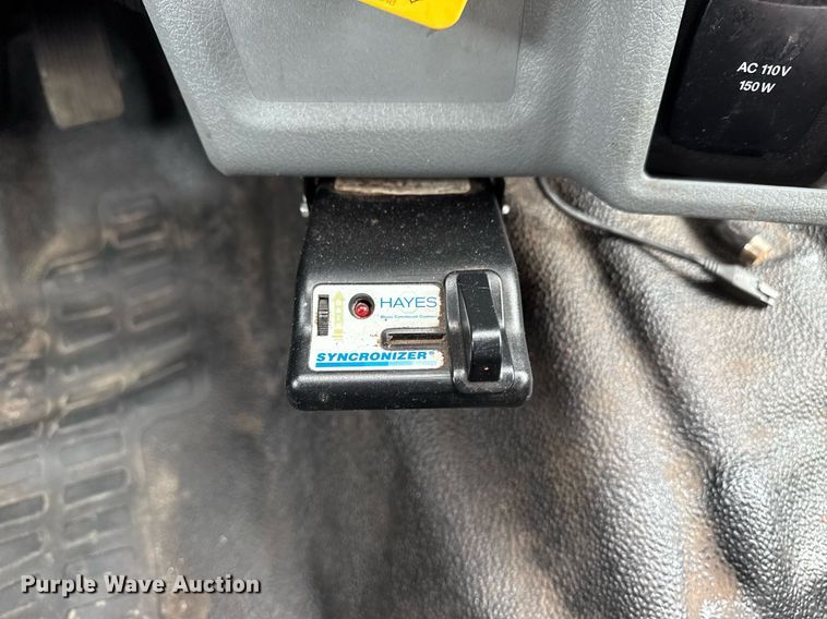 image for item EG5721 2018 Ford F650 Super Duty Crew Cab flatbed truck