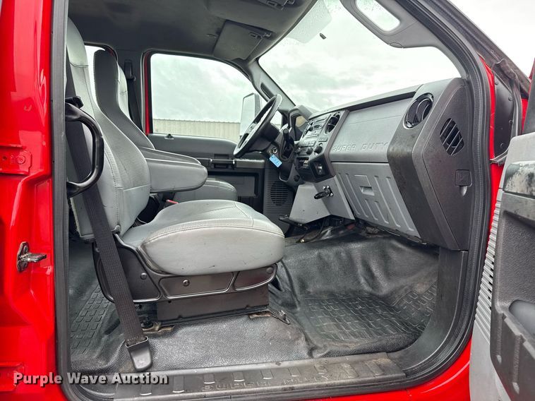 image for item EG5721 2018 Ford F650 Super Duty Crew Cab flatbed truck