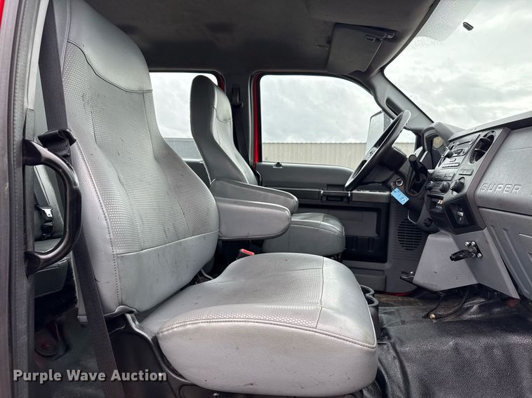 image for item EG5721 2018 Ford F650 Super Duty Crew Cab flatbed truck