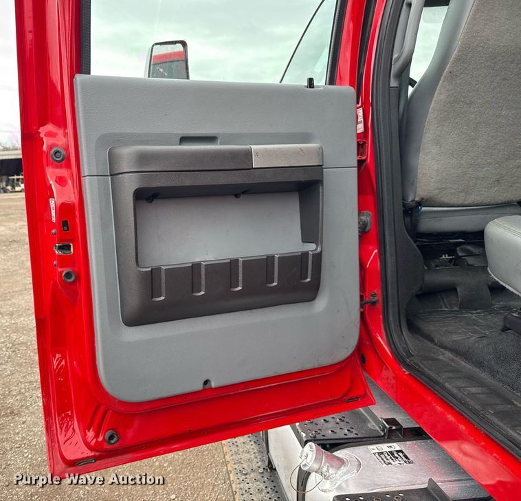 image for item EG5721 2018 Ford F650 Super Duty Crew Cab flatbed truck