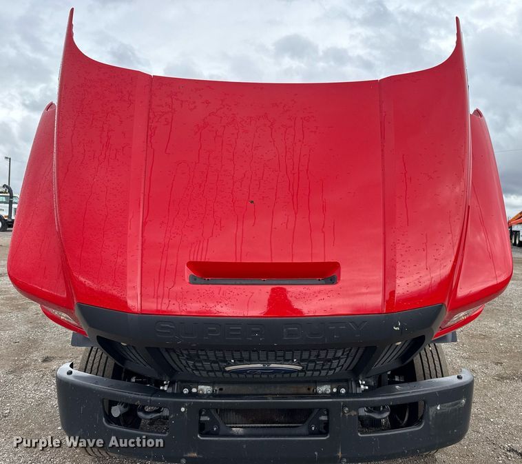 image for item EG5721 2018 Ford F650 Super Duty Crew Cab flatbed truck