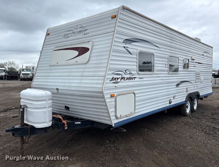 image for item EG5723 2004 Jayco Inc Jay Flight camper