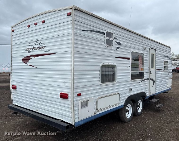 image for item EG5723 2004 Jayco Inc Jay Flight camper