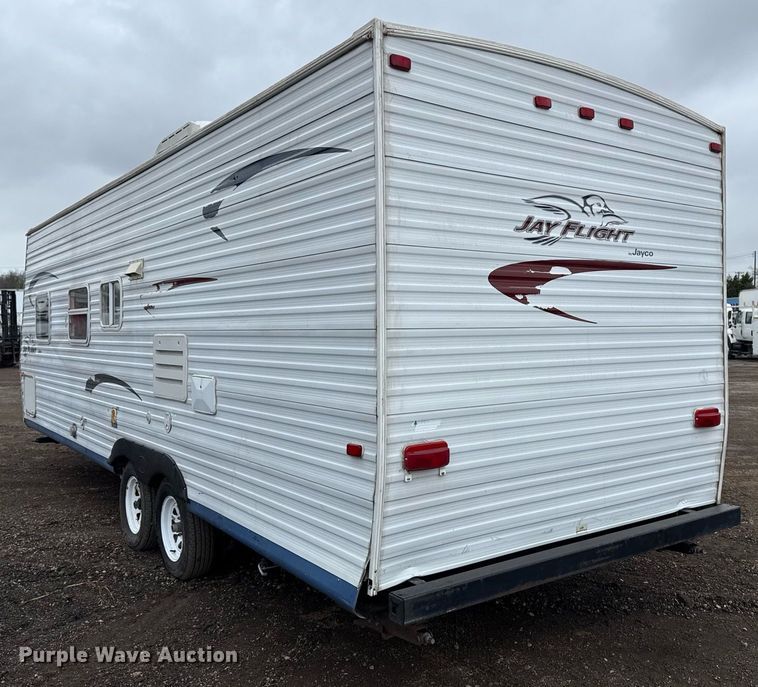 image for item EG5723 2004 Jayco Inc Jay Flight camper