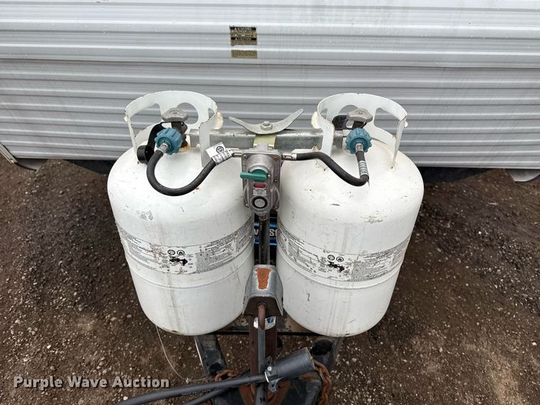 image for item EG5723 2004 Jayco Inc Jay Flight camper