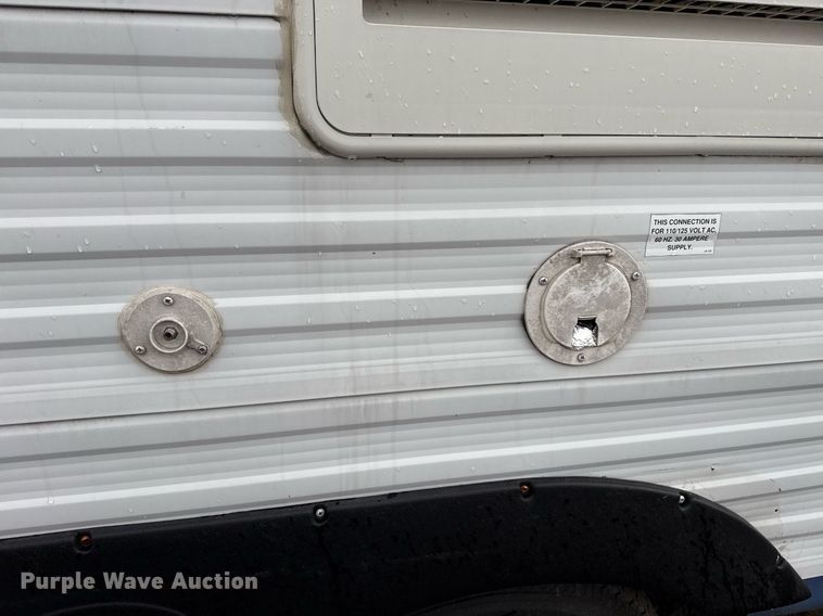 image for item EG5723 2004 Jayco Inc Jay Flight camper