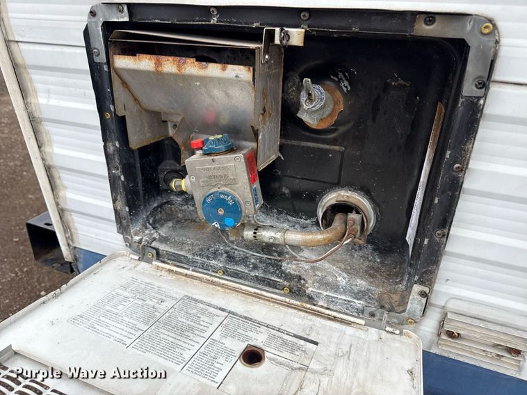 image for item EG5723 2004 Jayco Inc Jay Flight camper