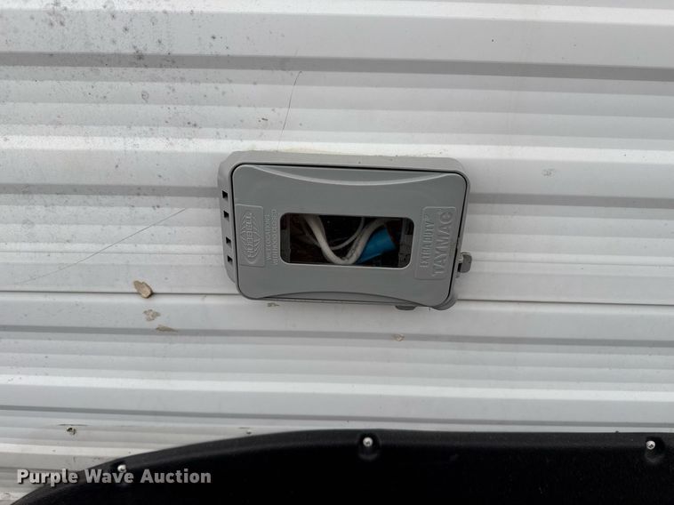 image for item EG5723 2004 Jayco Inc Jay Flight camper