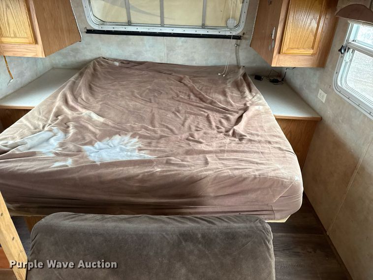 image for item EG5723 2004 Jayco Inc Jay Flight camper