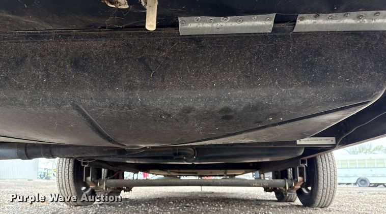 image for item EG5723 2004 Jayco Inc Jay Flight camper