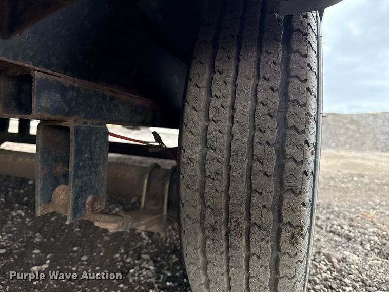 image for item EG5723 2004 Jayco Inc Jay Flight camper