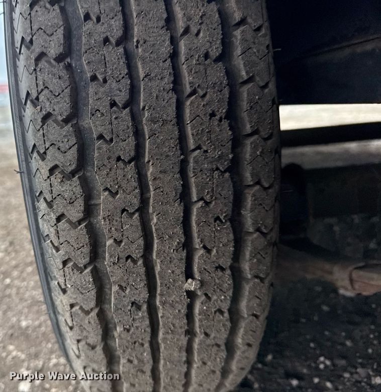 image for item EG5723 2004 Jayco Inc Jay Flight camper