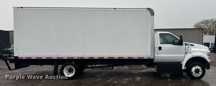 image for item EG5726 2016 Ford F650 Super Duty box truck