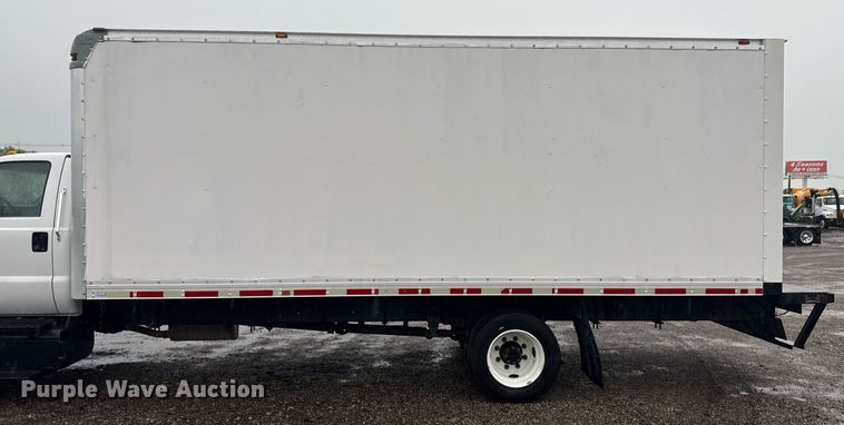 image for item EG5726 2016 Ford F650 Super Duty box truck