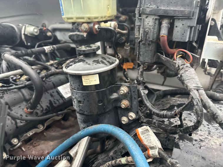 image for item EG5726 2016 Ford F650 Super Duty box truck