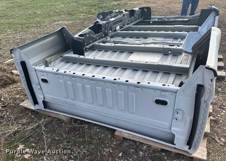 image for item EG6205 Ford pick up bed