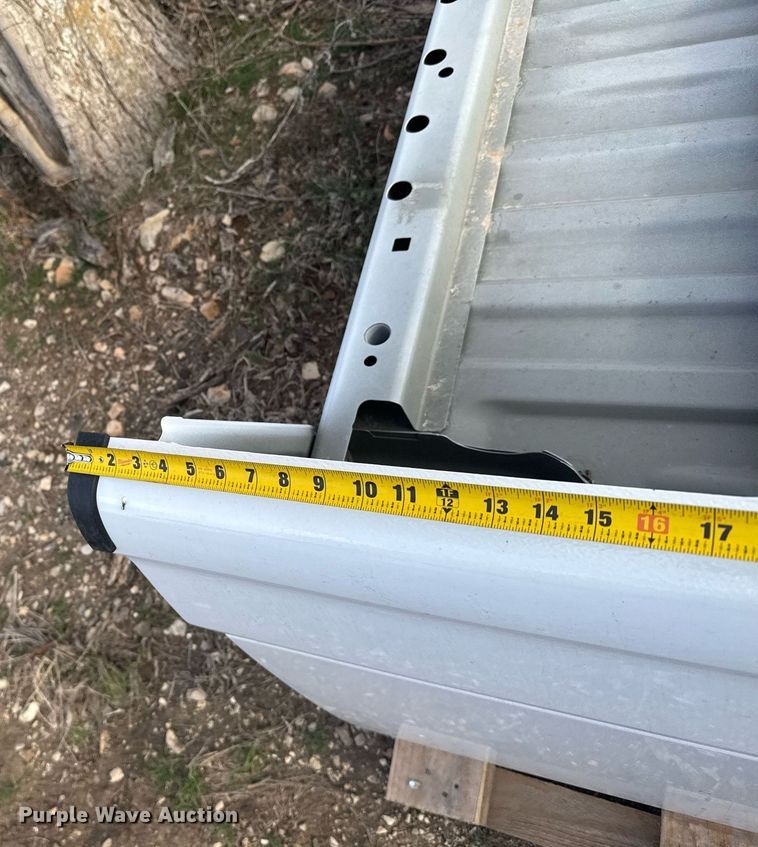 image for item EG6205 Ford pick up bed