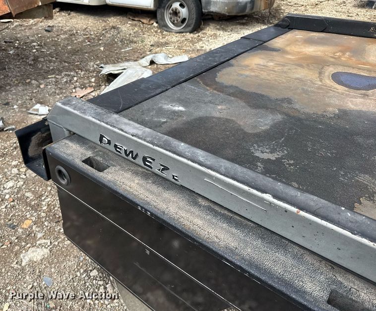 image for item EG6273 Deweze 684 hydraulic bale bed