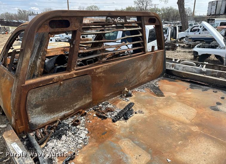 image for item EG6273 Deweze 684 hydraulic bale bed